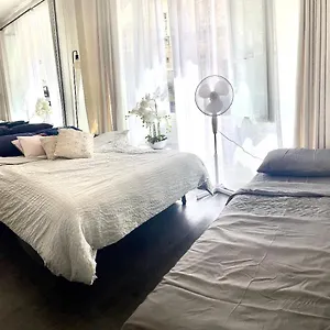 Cozy Chatelet , París Francia